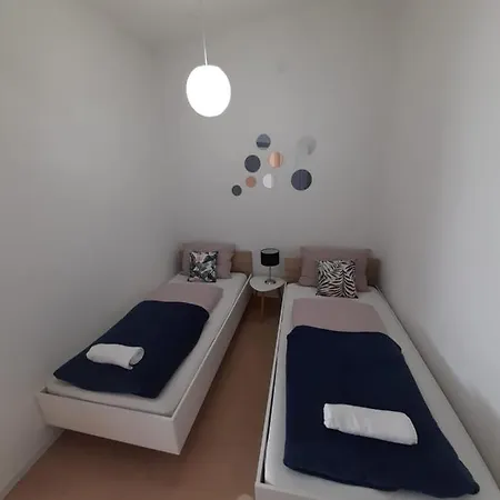 King's Cave Apartament